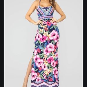 Fashion nova maxi dress NWOT